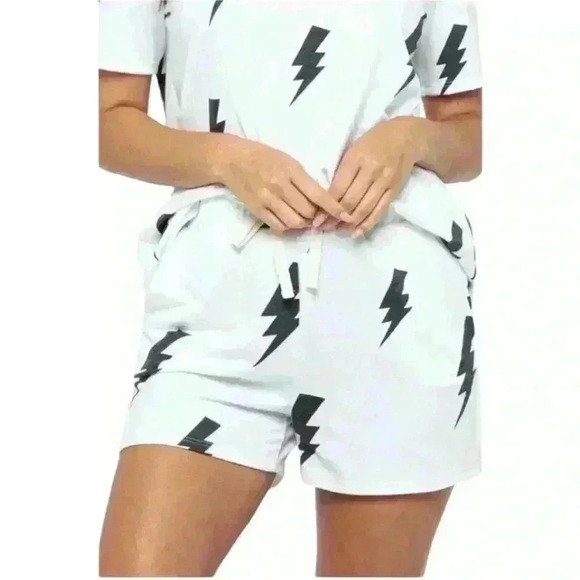 NWT Super Soft “Lighting Bolt” Shorts - Picture 1 of 5
